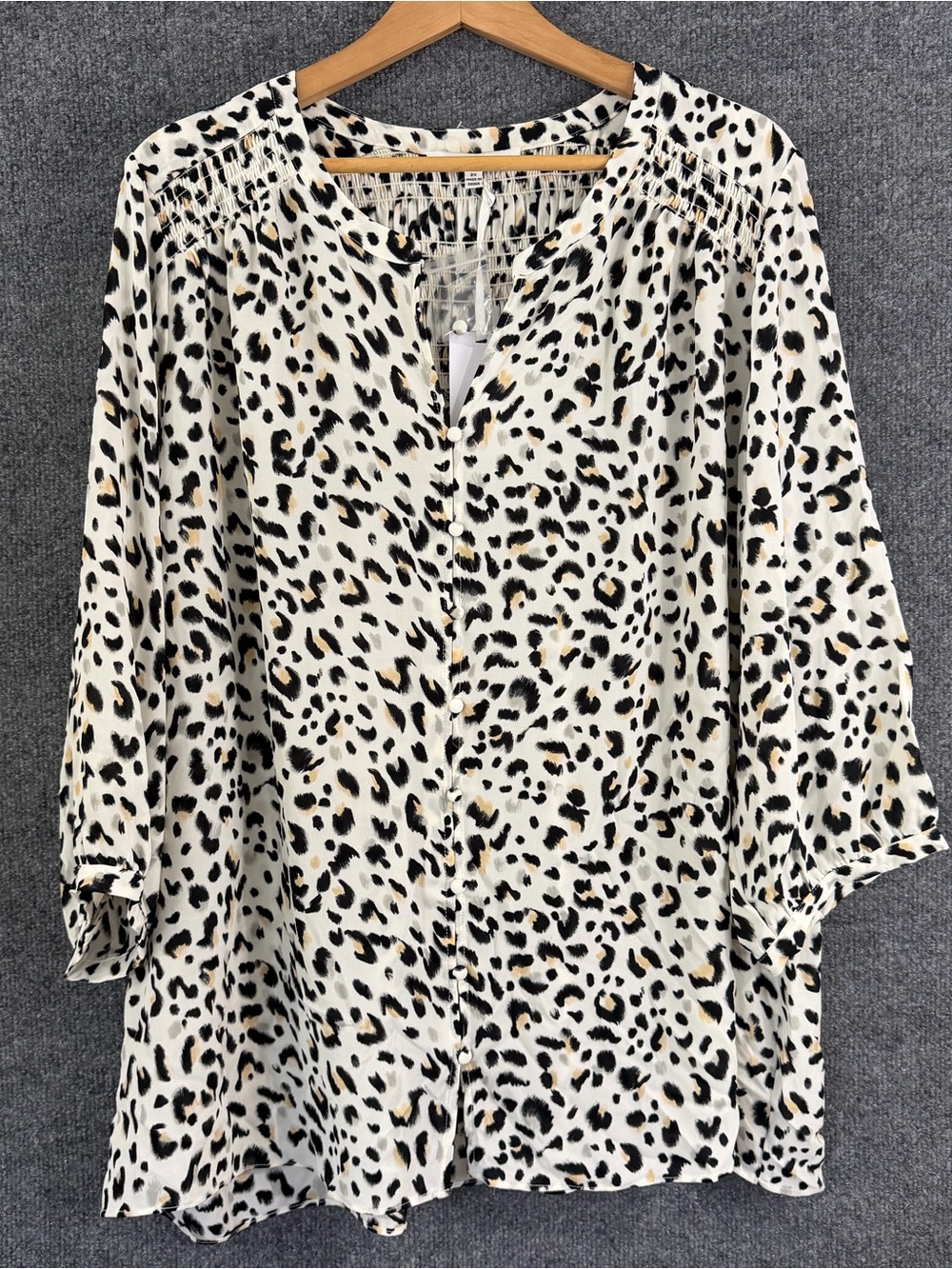 Rose & Olive Womens 2X White Leopard Print Top 3/4 Sleeve Office Casual Flowy